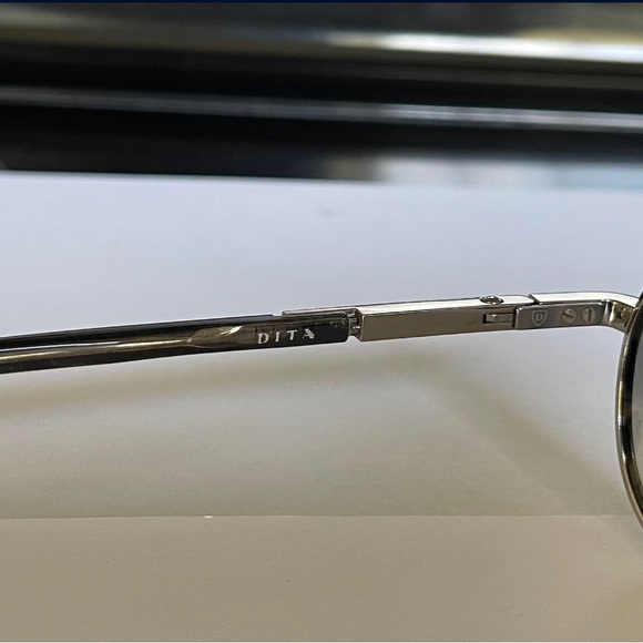 Dita Ambassador sunglasses Mint condition - Picture 4 of 5